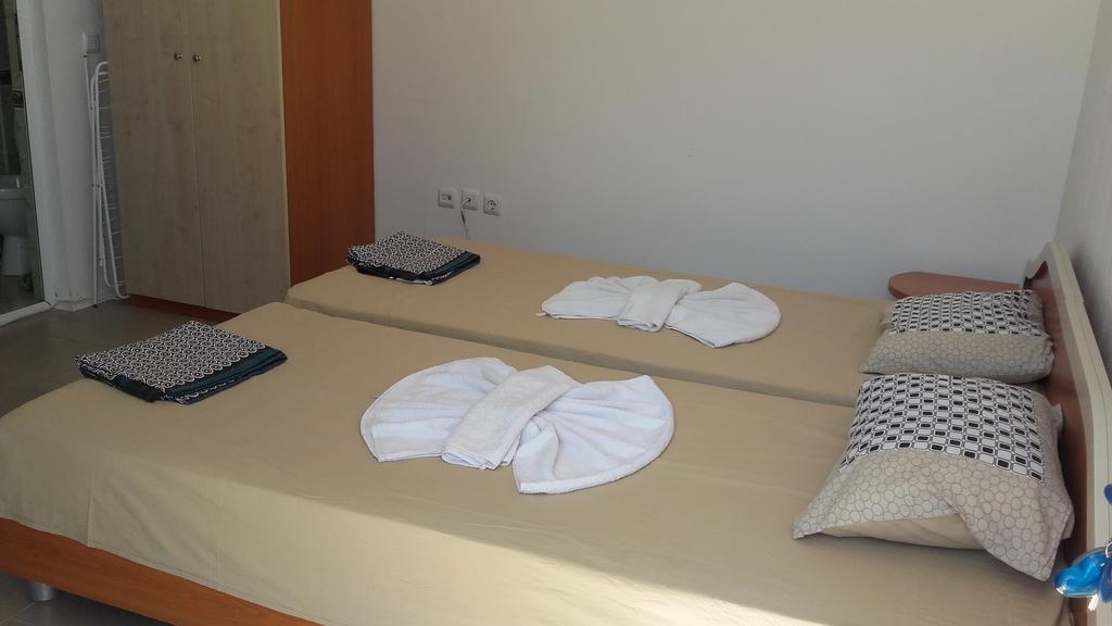 Global Ville Apartcomplex Sunny Beach Exterior foto